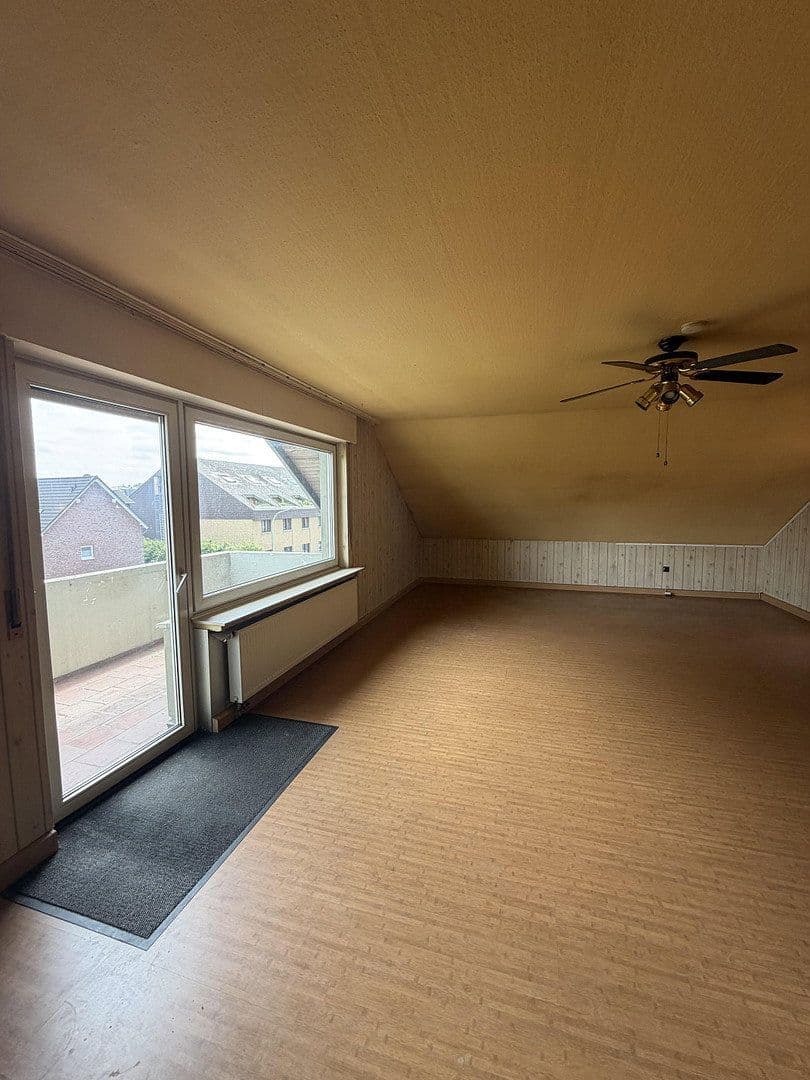 Prodej domu 228 m², pozemek 282 m², Lagesche Straße 7, Paderborn, Severní Porýní-Vestfálsko Prodej domu 228 m², pozemek 282 m², Lagesche Straße 7, Paderborn, Severní Porýní-Vestfálsko