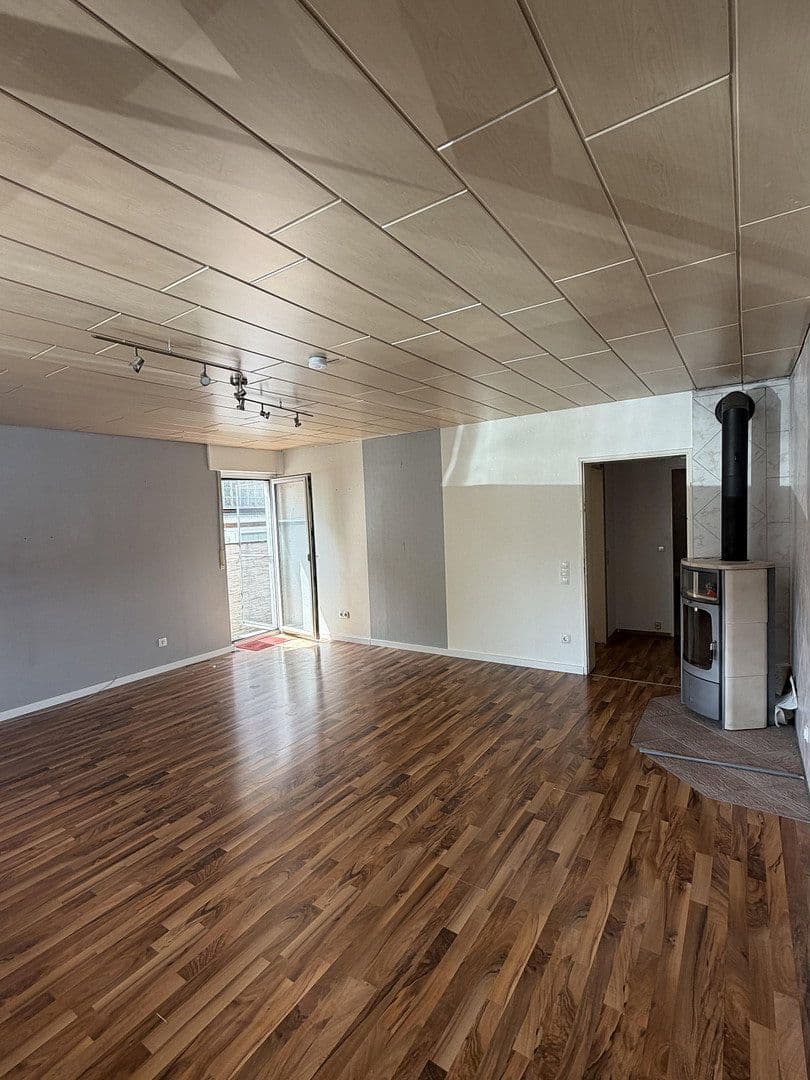 Prodej domu 228 m², pozemek 282 m², Lagesche Straße 7, Paderborn, Severní Porýní-Vestfálsko Prodej domu 228 m², pozemek 282 m², Lagesche Straße 7, Paderborn, Severní Porýní-Vestfálsko