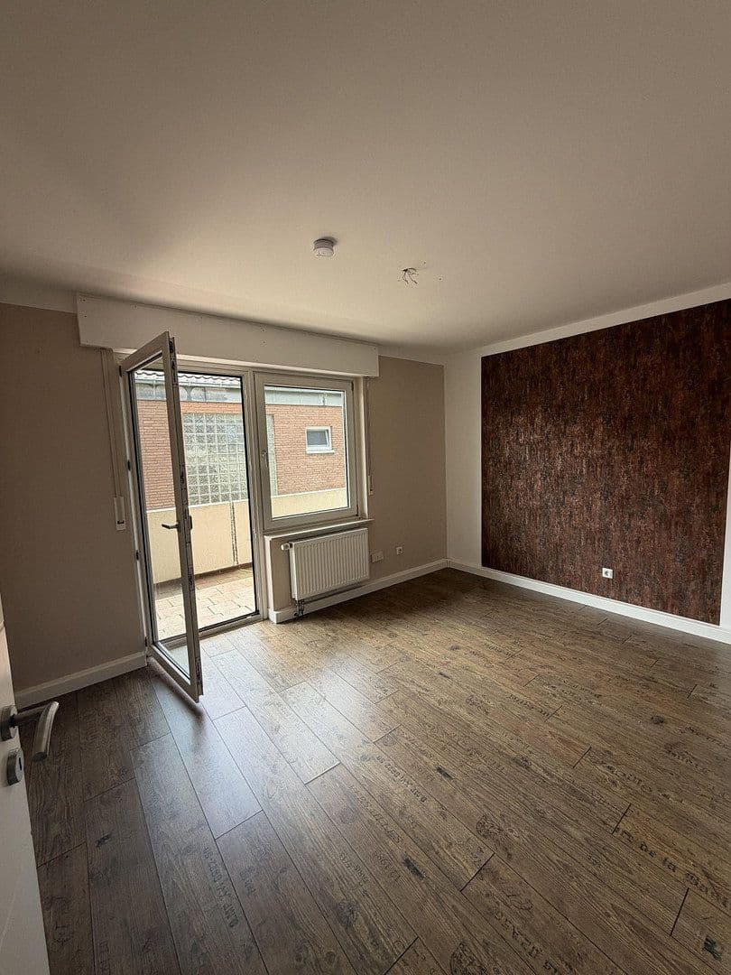 Prodej domu 228 m², pozemek 282 m², Lagesche Straße 7, Paderborn, Severní Porýní-Vestfálsko Prodej domu 228 m², pozemek 282 m², Lagesche Straße 7, Paderborn, Severní Porýní-Vestfálsko