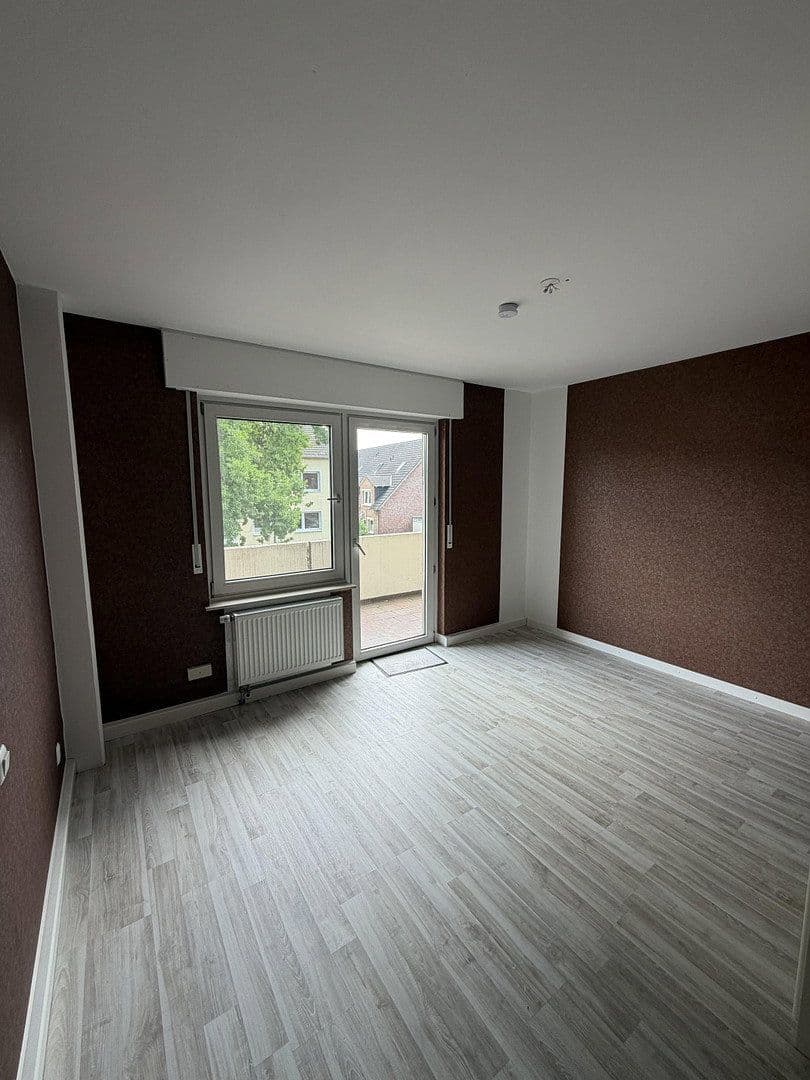Prodej domu 228 m², pozemek 282 m², Lagesche Straße 7, Paderborn, Severní Porýní-Vestfálsko Prodej domu 228 m², pozemek 282 m², Lagesche Straße 7, Paderborn, Severní Porýní-Vestfálsko