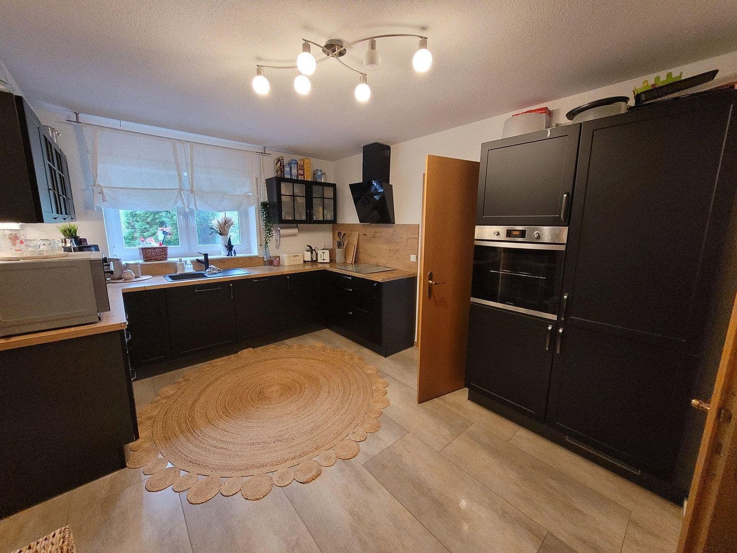 Prodej bytu 4+1 128 m², Heilbronn, Bádensko-Württembersko Prodej bytu 4+1 128 m², Heilbronn, Bádensko-Württembersko