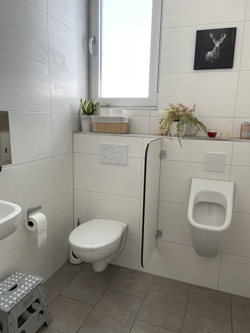 Pronájem kanceláře 200 m², Rastatt, Bádensko-Württembersko Pronájem kanceláře 200 m², Rastatt, Bádensko-Württembersko