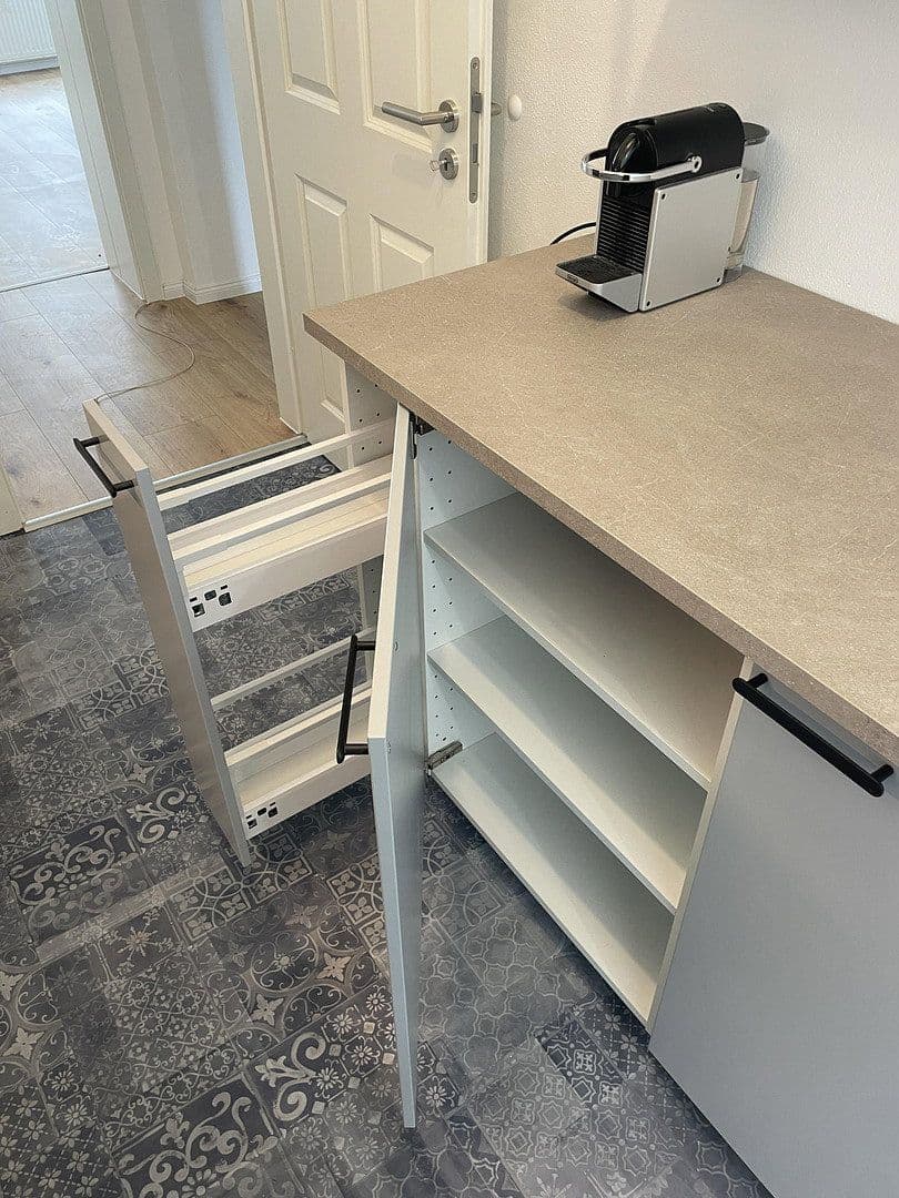 Pronájem bytu 3+1 66 m², Langer Weg 7, Magdeburg, Sasko-Anhaltsko Pronájem bytu 3+1 66 m², Langer Weg 7, Magdeburg, Sasko-Anhaltsko
