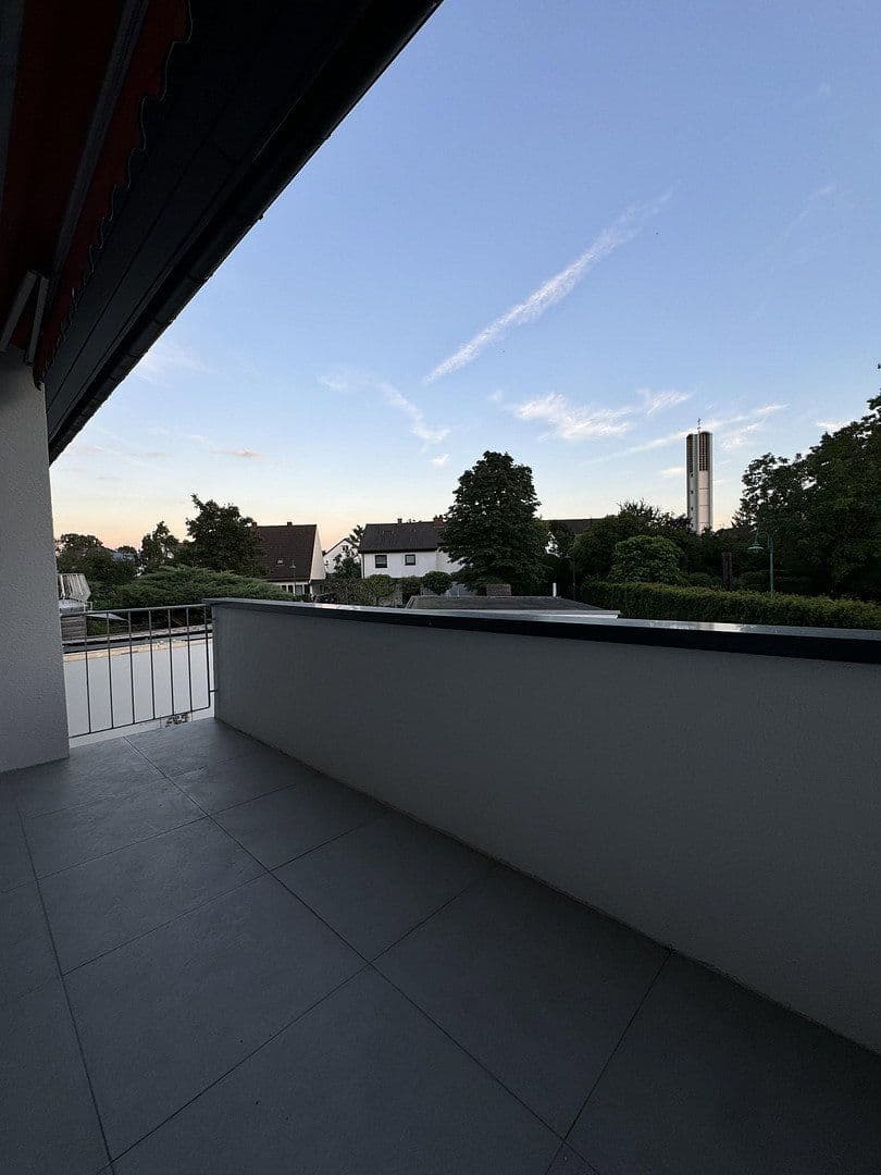 Pronájem bytu 3+1 100 m², Kurpfalzring 77, Schwetzingen, Bádensko-Württembersko Pronájem bytu 3+1 100 m², Kurpfalzring 77, Schwetzingen, Bádensko-Württembersko