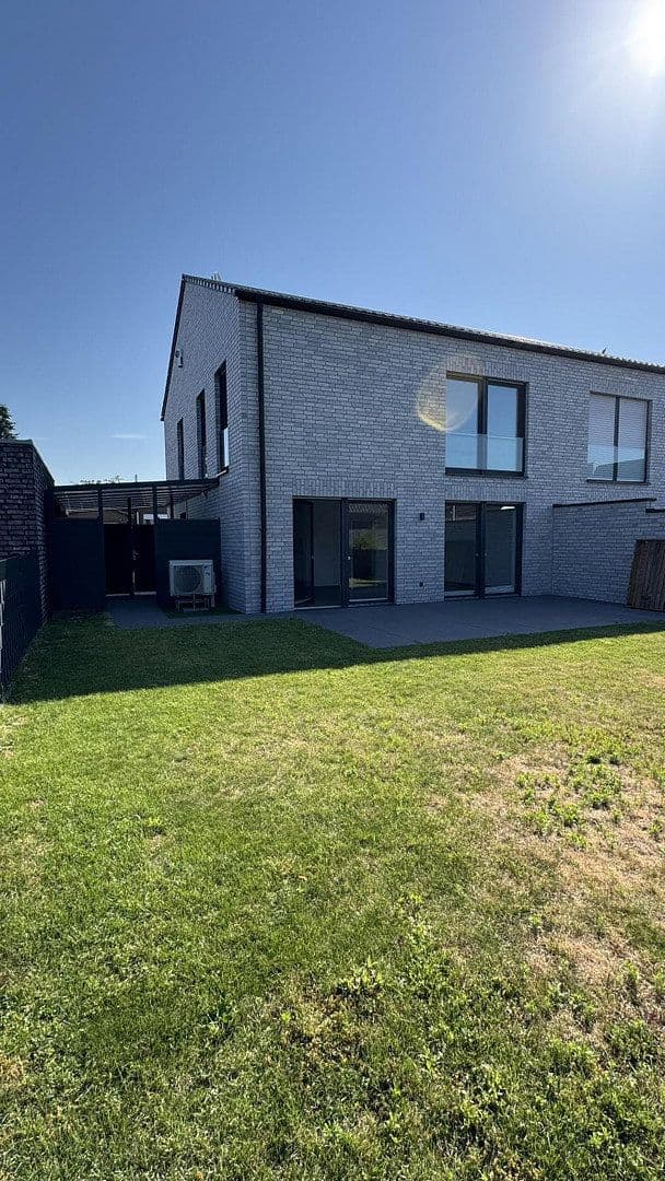 Pronájem domu 130 m², pozemek 320 m², Dülmen, Severní Porýní-Vestfálsko Pronájem domu 130 m², pozemek 320 m², Dülmen, Severní Porýní-Vestfálsko