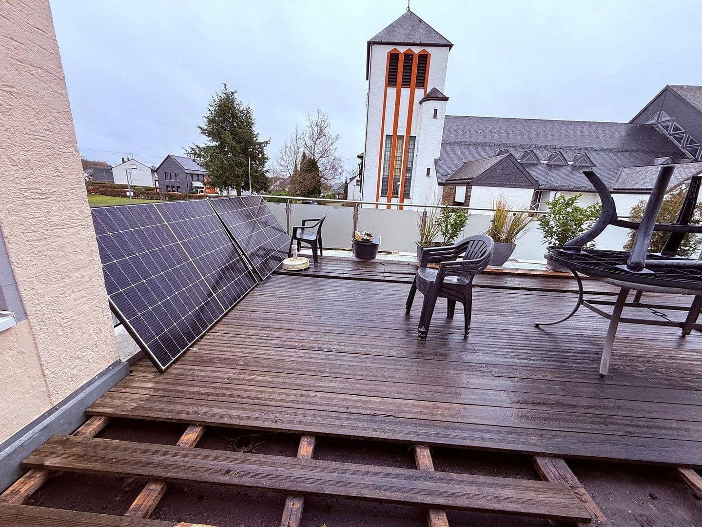 Pronájem bytu 2+1 80 m², Emmelshausen, Porýní-Falc Pronájem bytu 2+1 80 m², Emmelshausen, Porýní-Falc