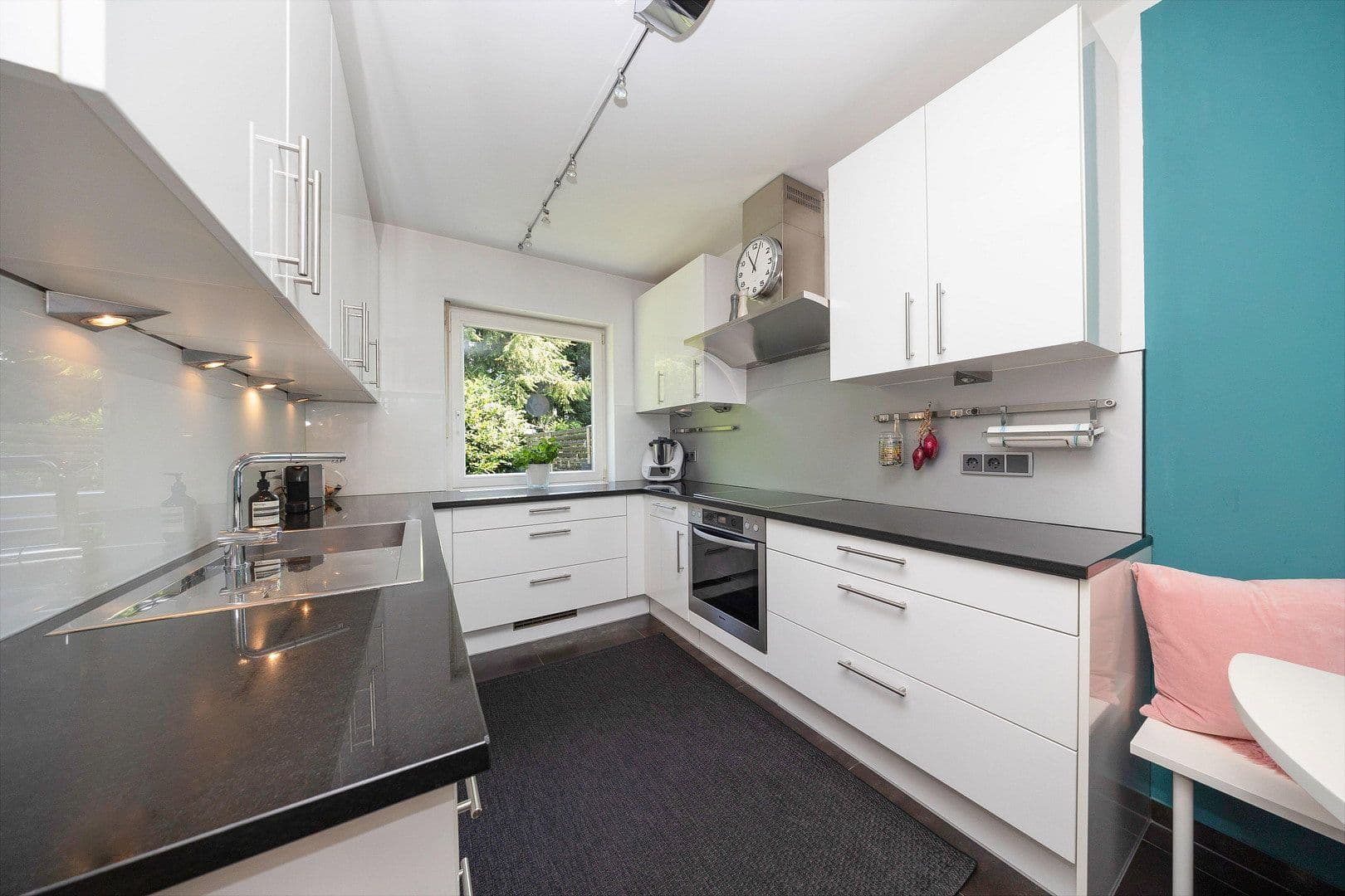 Prodej domu 120 m², pozemek 500 m², Aurikelstr.3, Grünwald, Bavorsko Prodej domu 120 m², pozemek 500 m², Aurikelstr.3, Grünwald, Bavorsko