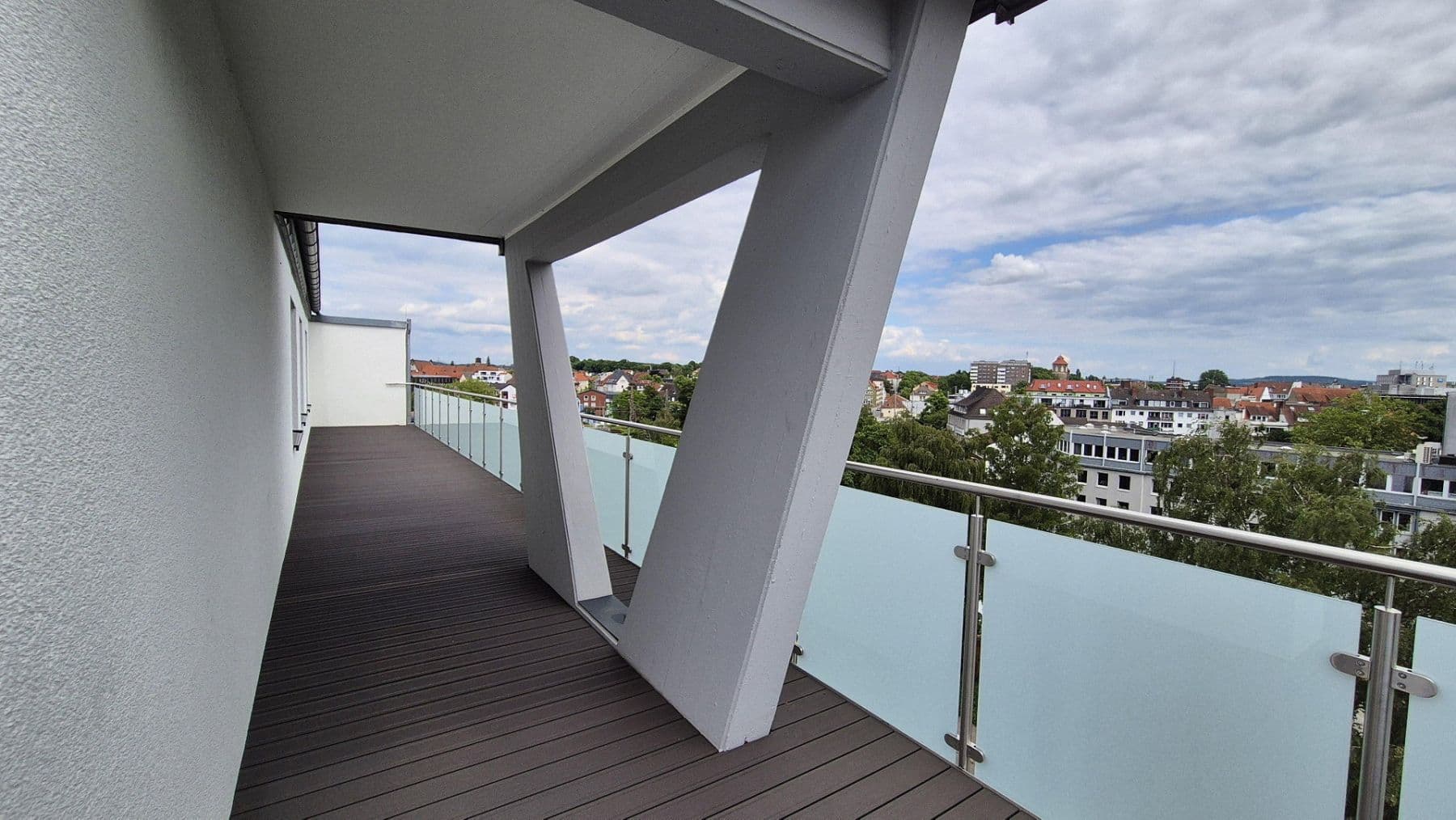 Pronájem bytu 5+1 150 m², Osnabrück, Dolní Sasko Pronájem bytu 5+1 150 m², Osnabrück, Dolní Sasko