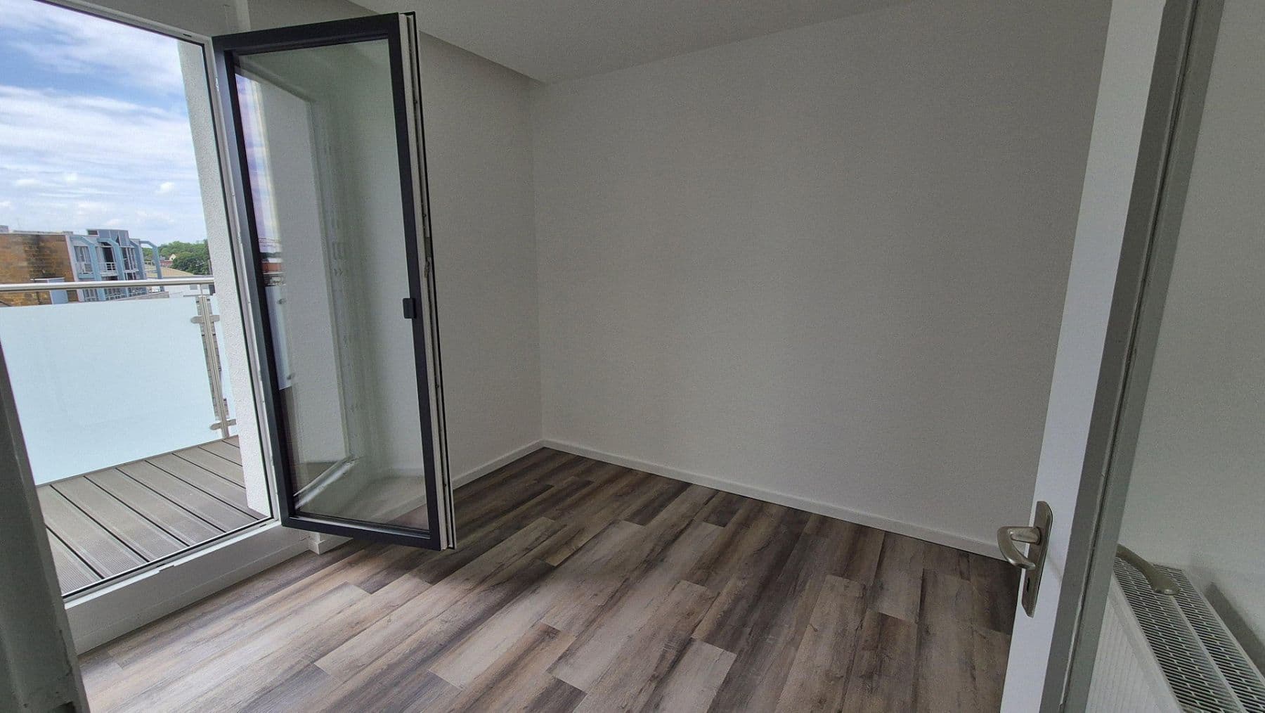 Pronájem bytu 5+1 150 m², Osnabrück, Dolní Sasko Pronájem bytu 5+1 150 m², Osnabrück, Dolní Sasko