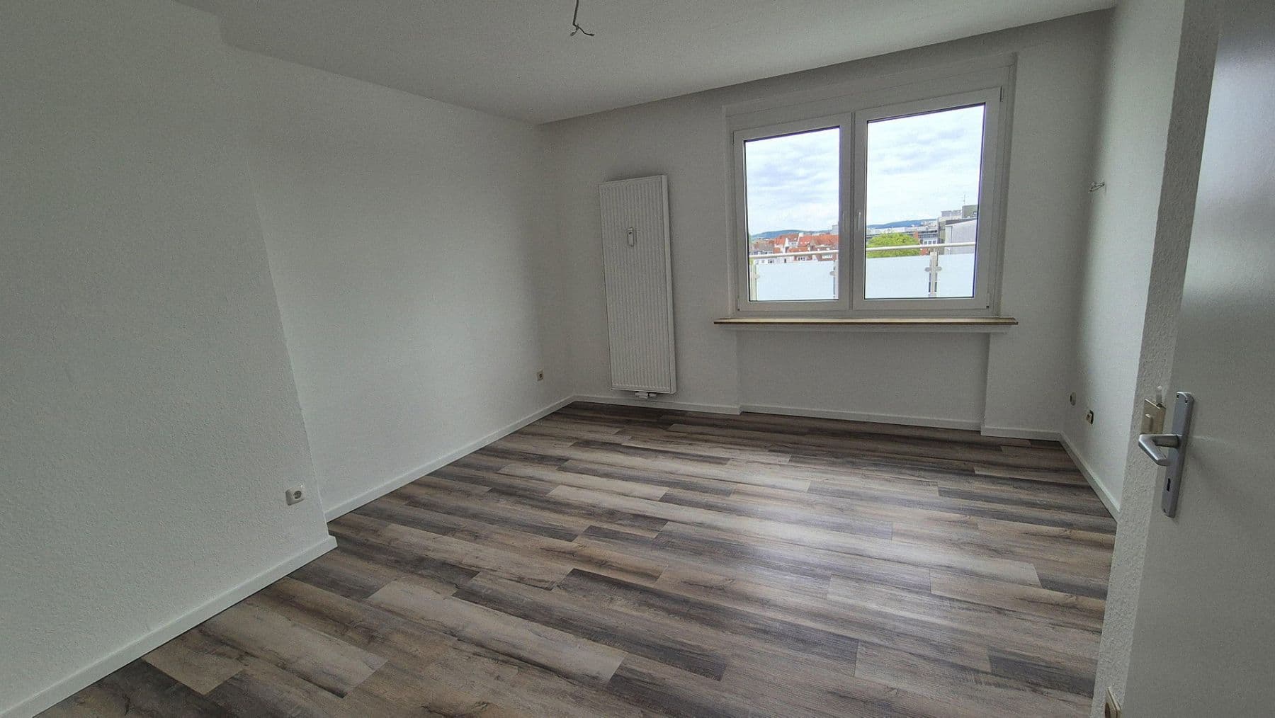 Pronájem bytu 5+1 150 m², Osnabrück, Dolní Sasko Pronájem bytu 5+1 150 m², Osnabrück, Dolní Sasko