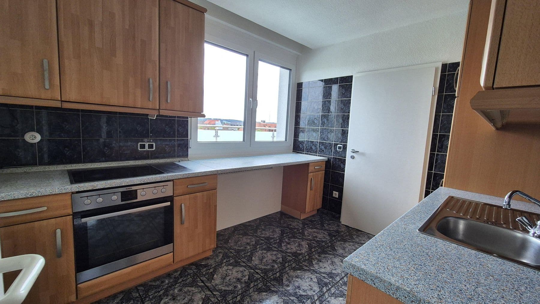 Pronájem bytu 5+1 150 m², Osnabrück, Dolní Sasko Pronájem bytu 5+1 150 m², Osnabrück, Dolní Sasko