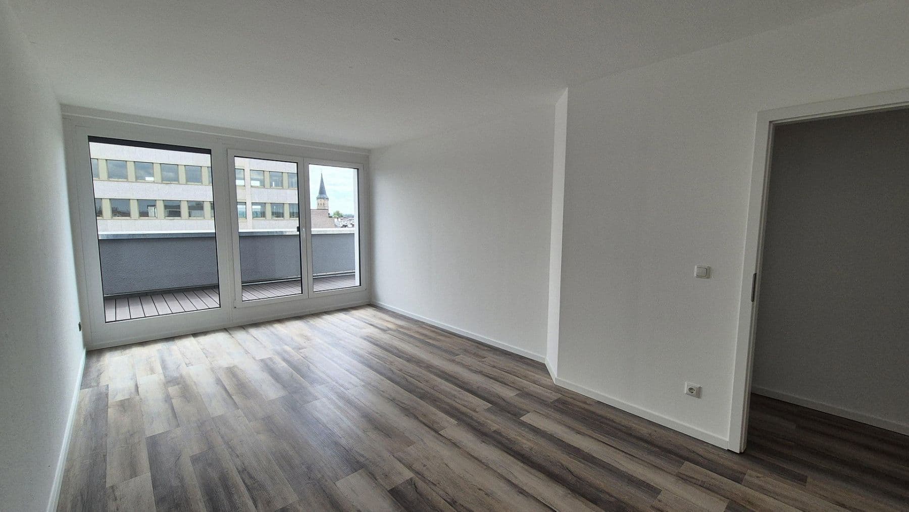 Pronájem bytu 5+1 150 m², Osnabrück, Dolní Sasko Pronájem bytu 5+1 150 m², Osnabrück, Dolní Sasko