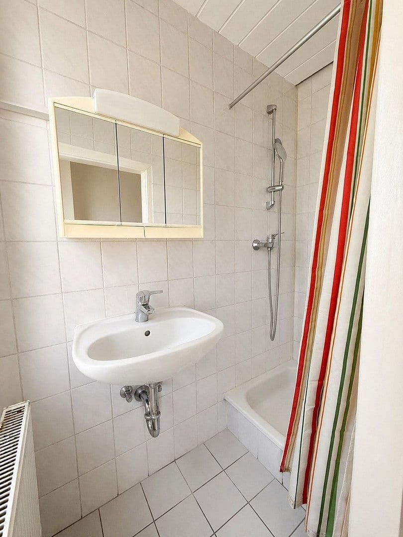 Prodej domu 180 m², pozemek 180 m², Warendorpstr. 51, Lübeck, Šlesvicko-Holštýnsko Prodej domu 180 m², pozemek 180 m², Warendorpstr. 51, Lübeck, Šlesvicko-Holštýnsko