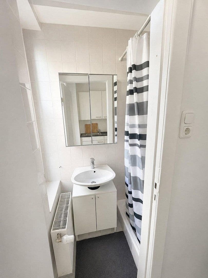 Prodej domu 180 m², pozemek 180 m², Warendorpstr. 51, Lübeck, Šlesvicko-Holštýnsko Prodej domu 180 m², pozemek 180 m², Warendorpstr. 51, Lübeck, Šlesvicko-Holštýnsko