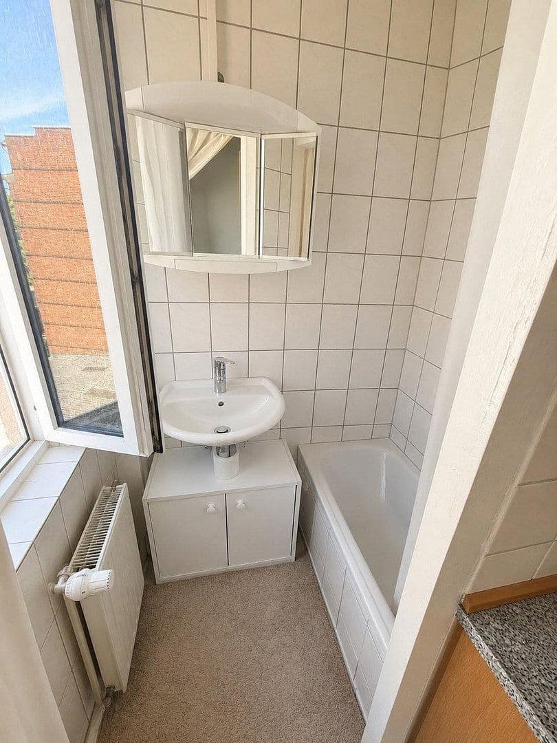 Prodej domu 180 m², pozemek 180 m², Warendorpstr. 51, Lübeck, Šlesvicko-Holštýnsko Prodej domu 180 m², pozemek 180 m², Warendorpstr. 51, Lübeck, Šlesvicko-Holštýnsko