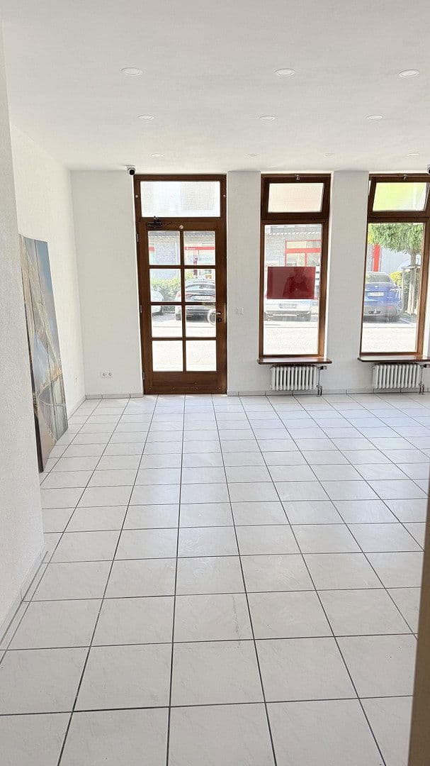 Pronájem nebytového prostoru 40 m², Eisenbahnstr, Schliengen, Bádensko-Württembersko Pronájem nebytového prostoru 40 m², Eisenbahnstr, Schliengen, Bádensko-Württembersko