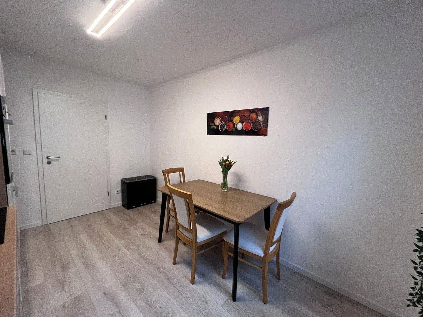 Pronájem bytu 2+1 62 m², Düsseldorfer Straße 37, Köln, Severní Porýní-Vestfálsko Pronájem bytu 2+1 62 m², Düsseldorfer Straße 37, Köln, Severní Porýní-Vestfálsko