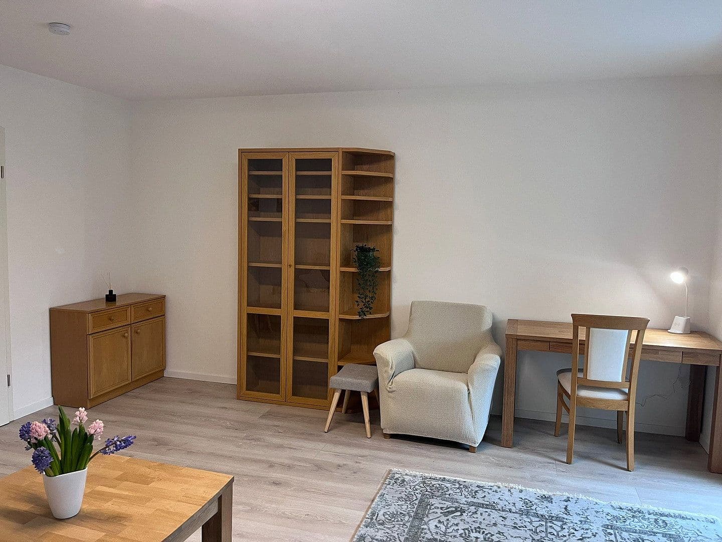 Pronájem bytu 2+1 62 m², Düsseldorfer Straße 37, Köln, Severní Porýní-Vestfálsko Pronájem bytu 2+1 62 m², Düsseldorfer Straße 37, Köln, Severní Porýní-Vestfálsko