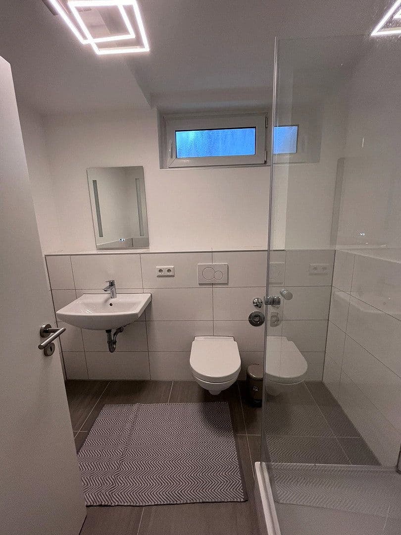 Pronájem bytu 2+1 62 m², Düsseldorfer Straße 37, Köln, Severní Porýní-Vestfálsko Pronájem bytu 2+1 62 m², Düsseldorfer Straße 37, Köln, Severní Porýní-Vestfálsko