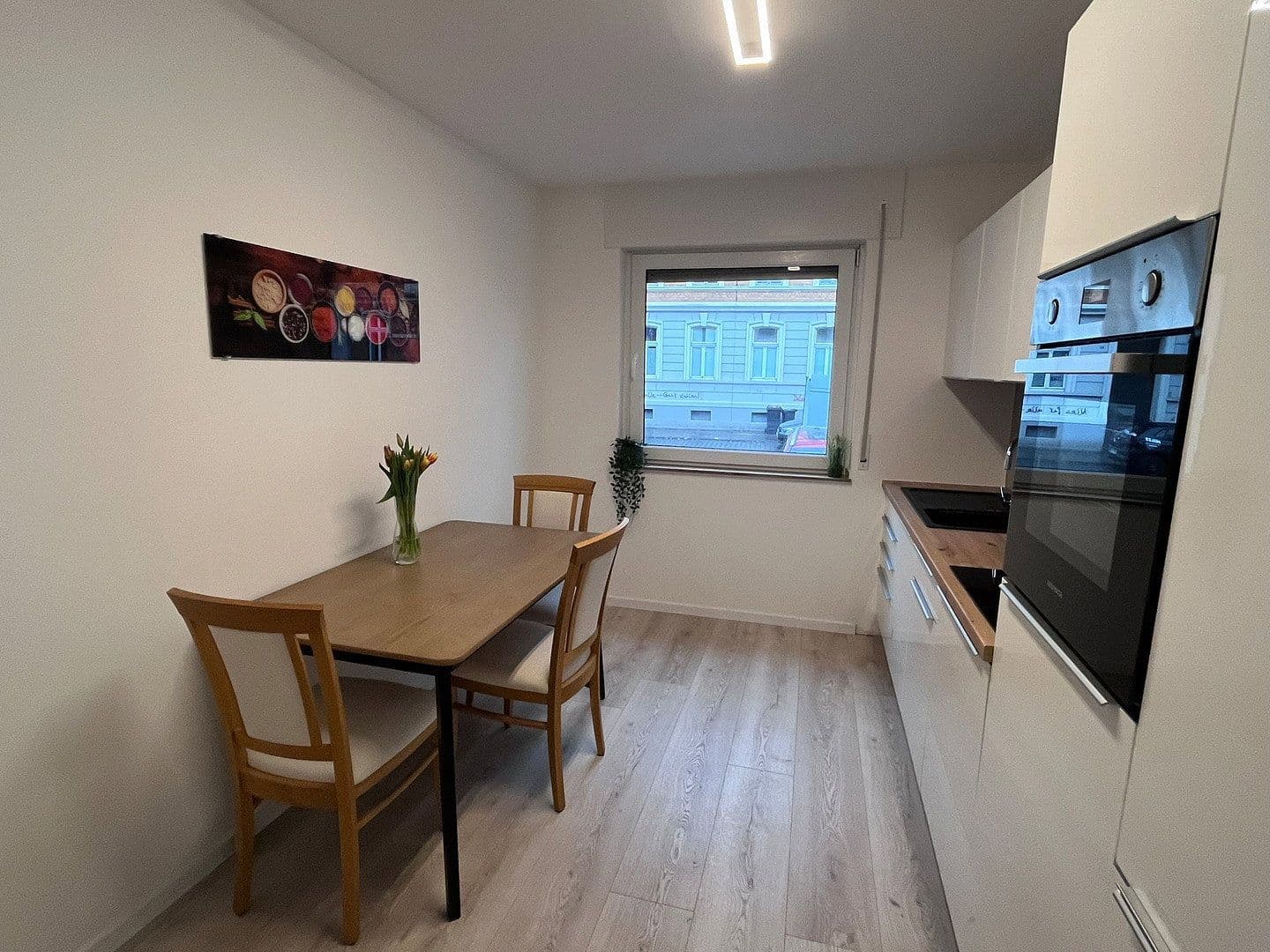 Pronájem bytu 2+1 62 m², Düsseldorfer Straße 37, Köln, Severní Porýní-Vestfálsko Pronájem bytu 2+1 62 m², Düsseldorfer Straße 37, Köln, Severní Porýní-Vestfálsko
