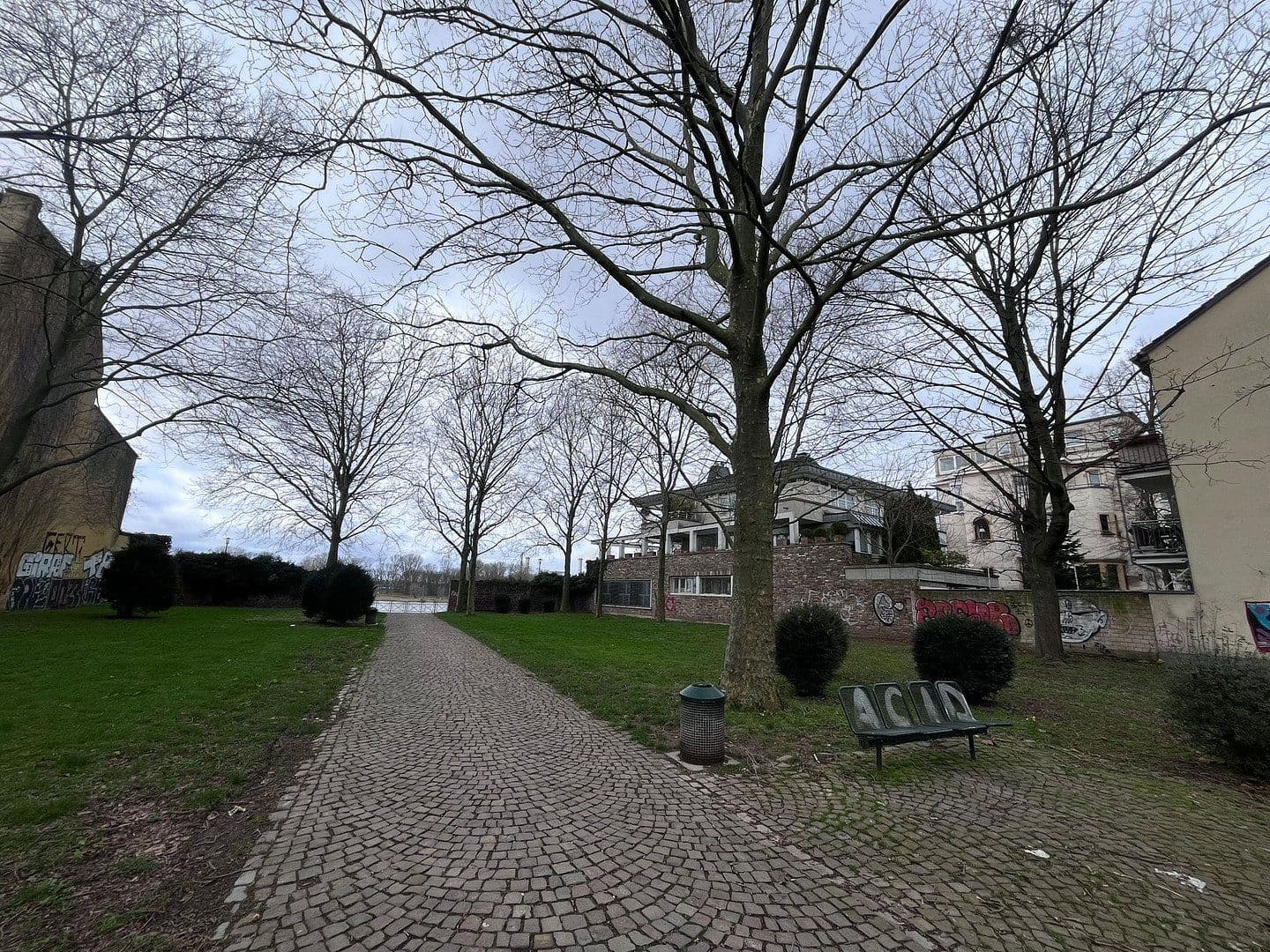 Pronájem bytu 2+1 62 m², Düsseldorfer Straße 37, Köln, Severní Porýní-Vestfálsko Pronájem bytu 2+1 62 m², Düsseldorfer Straße 37, Köln, Severní Porýní-Vestfálsko