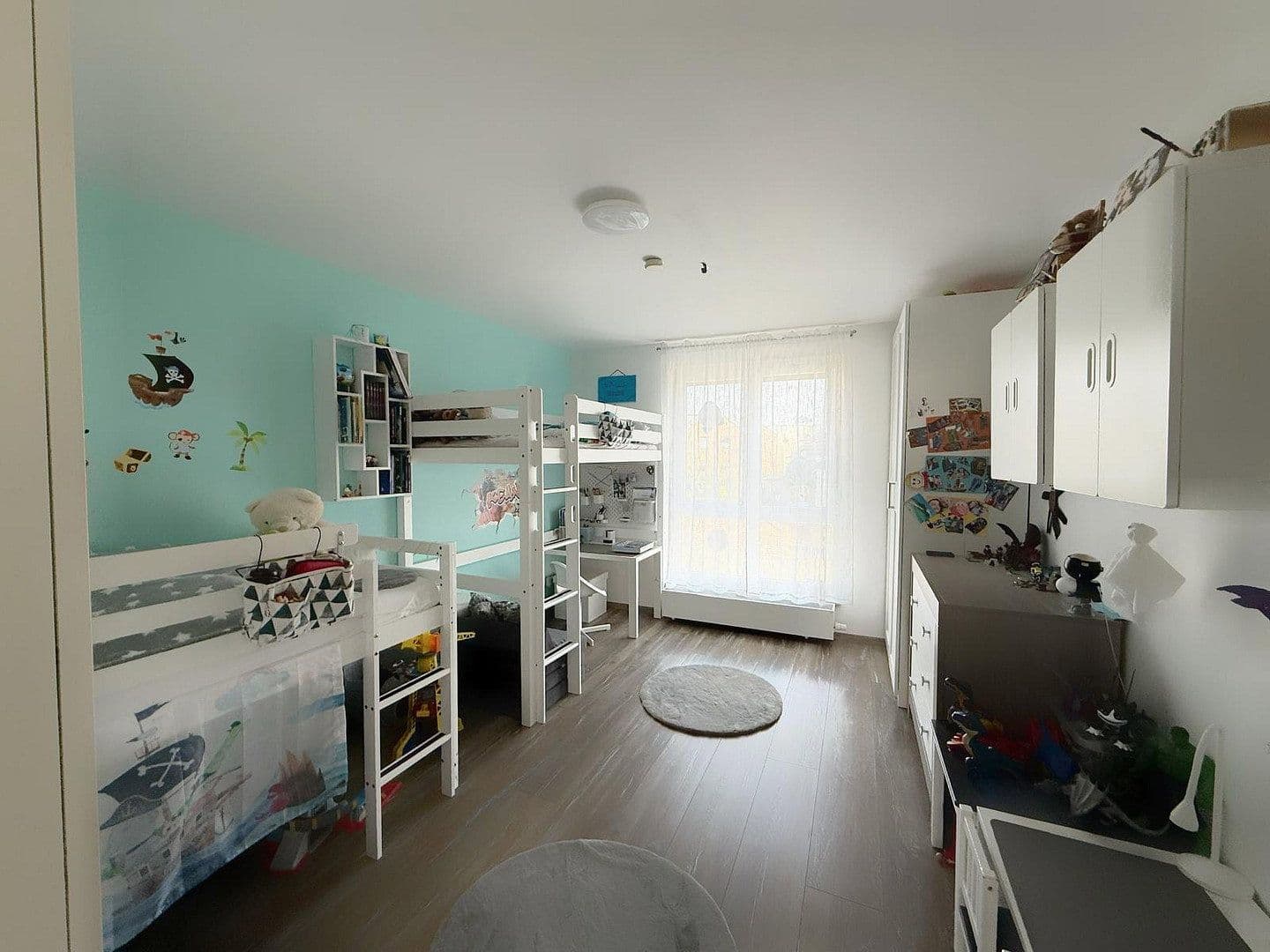 Prodej bytu 3+1 85 m², Cologne, Severní Porýní-Vestfálsko Prodej bytu 3+1 85 m², Cologne, Severní Porýní-Vestfálsko