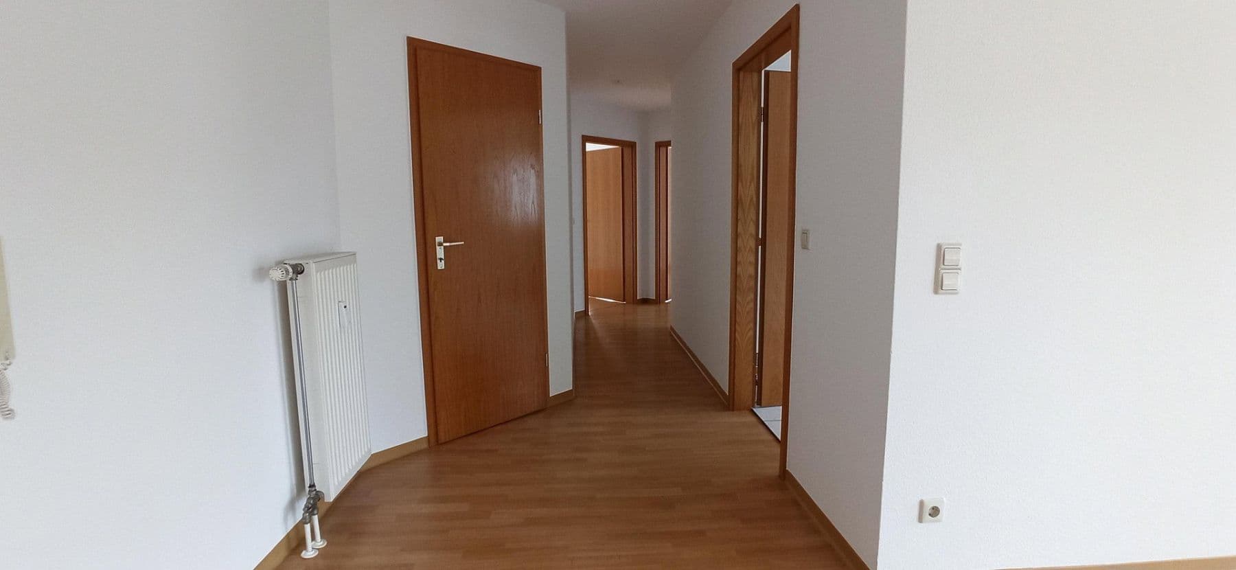 Prodej bytu 3+1 94 m², Linkenheim-Hochstetten, Bádensko-Württembersko Prodej bytu 3+1 94 m², Linkenheim-Hochstetten, Bádensko-Württembersko