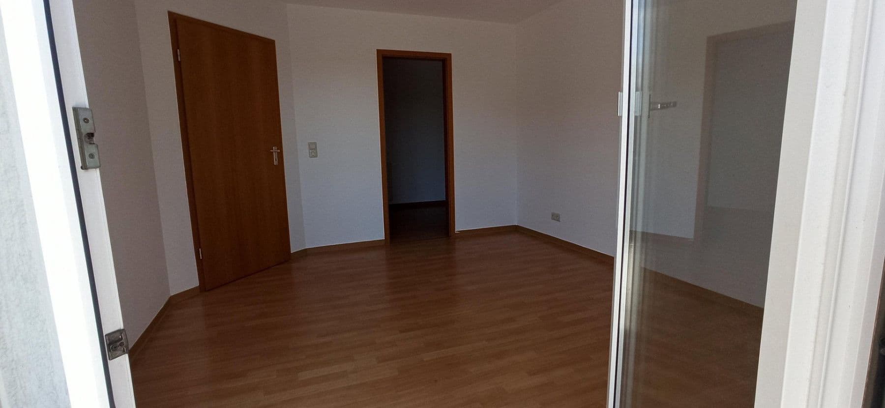 Prodej bytu 3+1 94 m², Linkenheim-Hochstetten, Bádensko-Württembersko Prodej bytu 3+1 94 m², Linkenheim-Hochstetten, Bádensko-Württembersko