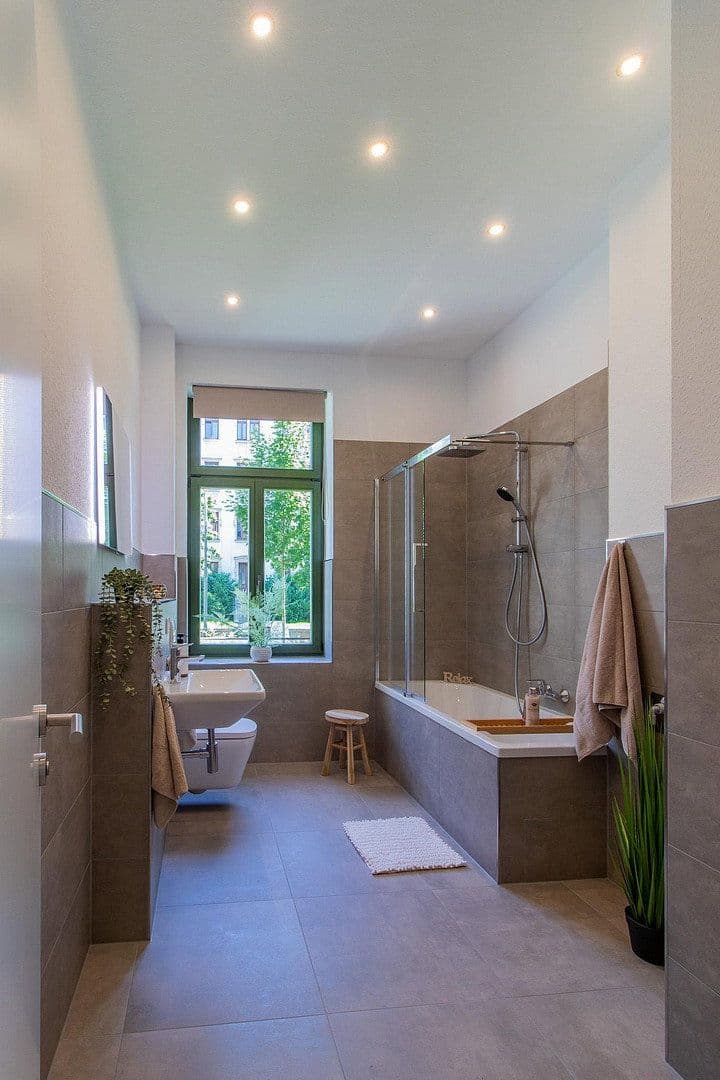 Pronájem bytu 2+1 62 m², Weststr. 52, Chemnitz, Sasko Pronájem bytu 2+1 62 m², Weststr. 52, Chemnitz, Sasko