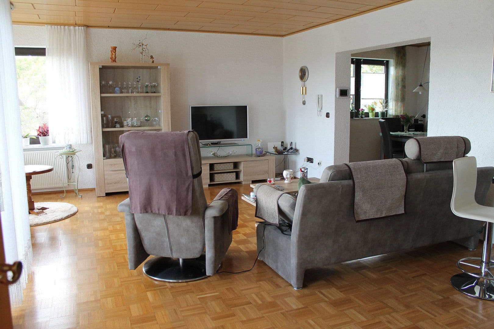 Pronájem bytu 3+kk 104 m², Büchelbergweg 24, Sulzdorf an der Lederhecke, Bavorsko Pronájem bytu 3+kk 104 m², Büchelbergweg 24, Sulzdorf an der Lederhecke, Bavorsko
