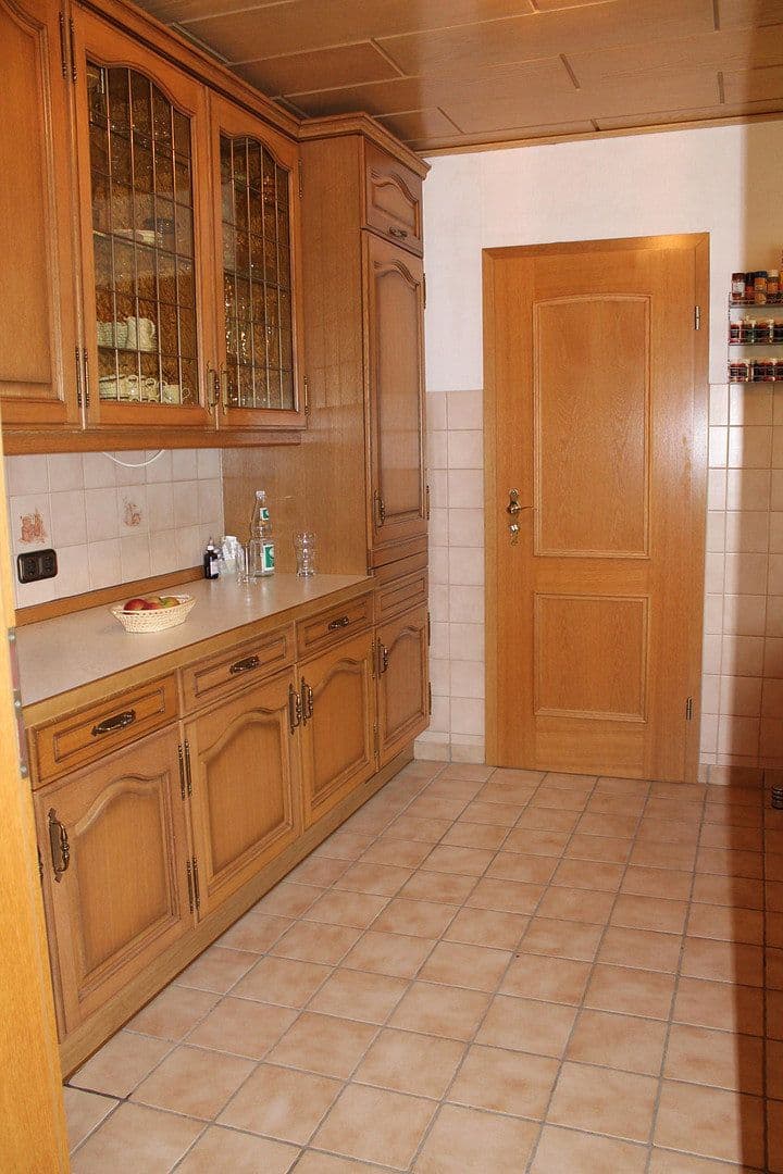 Pronájem bytu 3+kk 104 m², Büchelbergweg 24, Sulzdorf an der Lederhecke, Bavorsko Pronájem bytu 3+kk 104 m², Büchelbergweg 24, Sulzdorf an der Lederhecke, Bavorsko