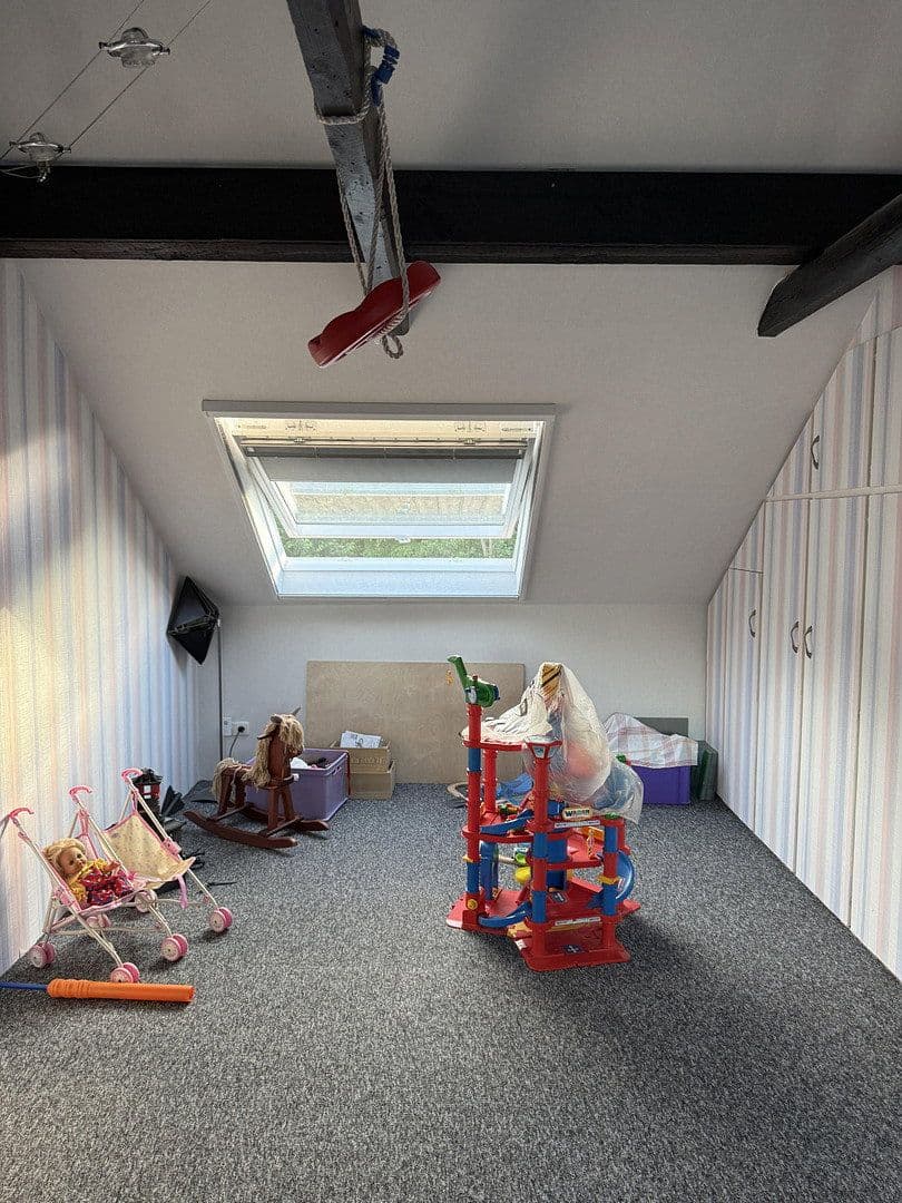 Prodej domu 112 m², pozemek 294 m², Emil-Lueken-Straße 15, Wilhelmshaven, Dolní Sasko Prodej domu 112 m², pozemek 294 m², Emil-Lueken-Straße 15, Wilhelmshaven, Dolní Sasko