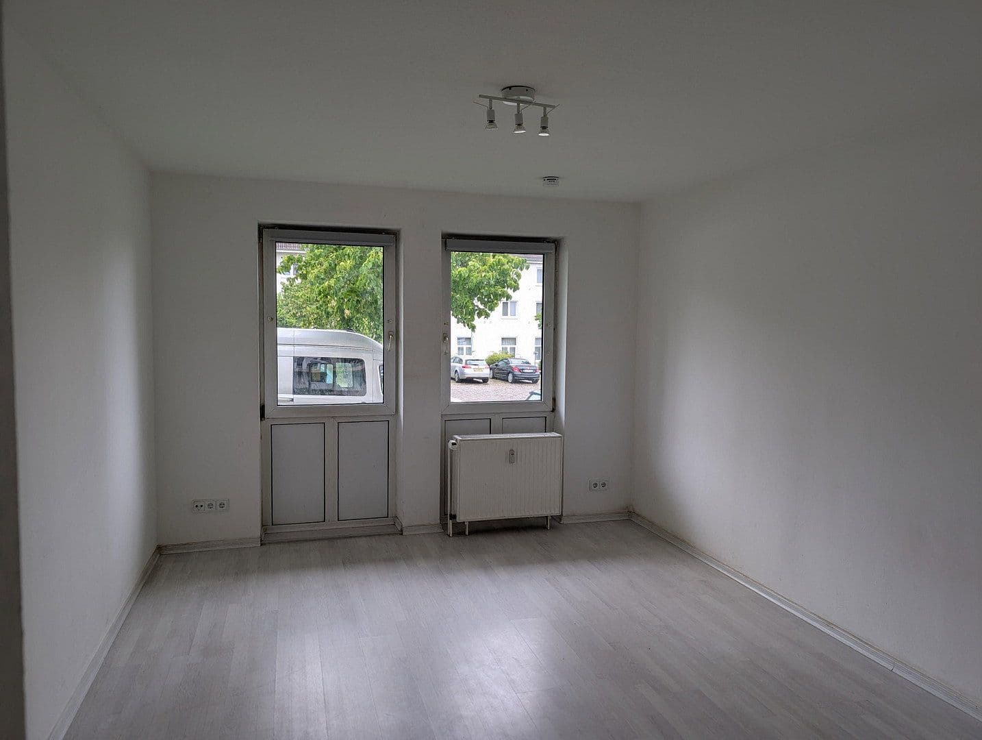 Pronájem bytu 1+1 22 m², Moislinger Allee 99, Lübeck, Šlesvicko-Holštýnsko Pronájem bytu 1+1 22 m², Moislinger Allee 99, Lübeck, Šlesvicko-Holštýnsko