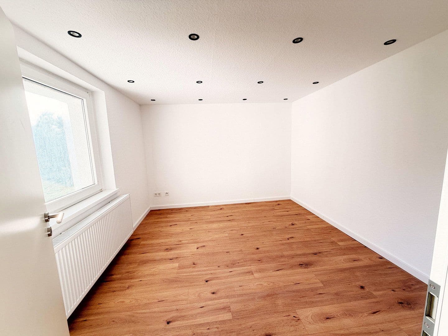 Prodej domu 167 m², pozemek 253 m², Adenauer Straße 23, Altenbeken, Severní Porýní-Vestfálsko Prodej domu 167 m², pozemek 253 m², Adenauer Straße 23, Altenbeken, Severní Porýní-Vestfálsko