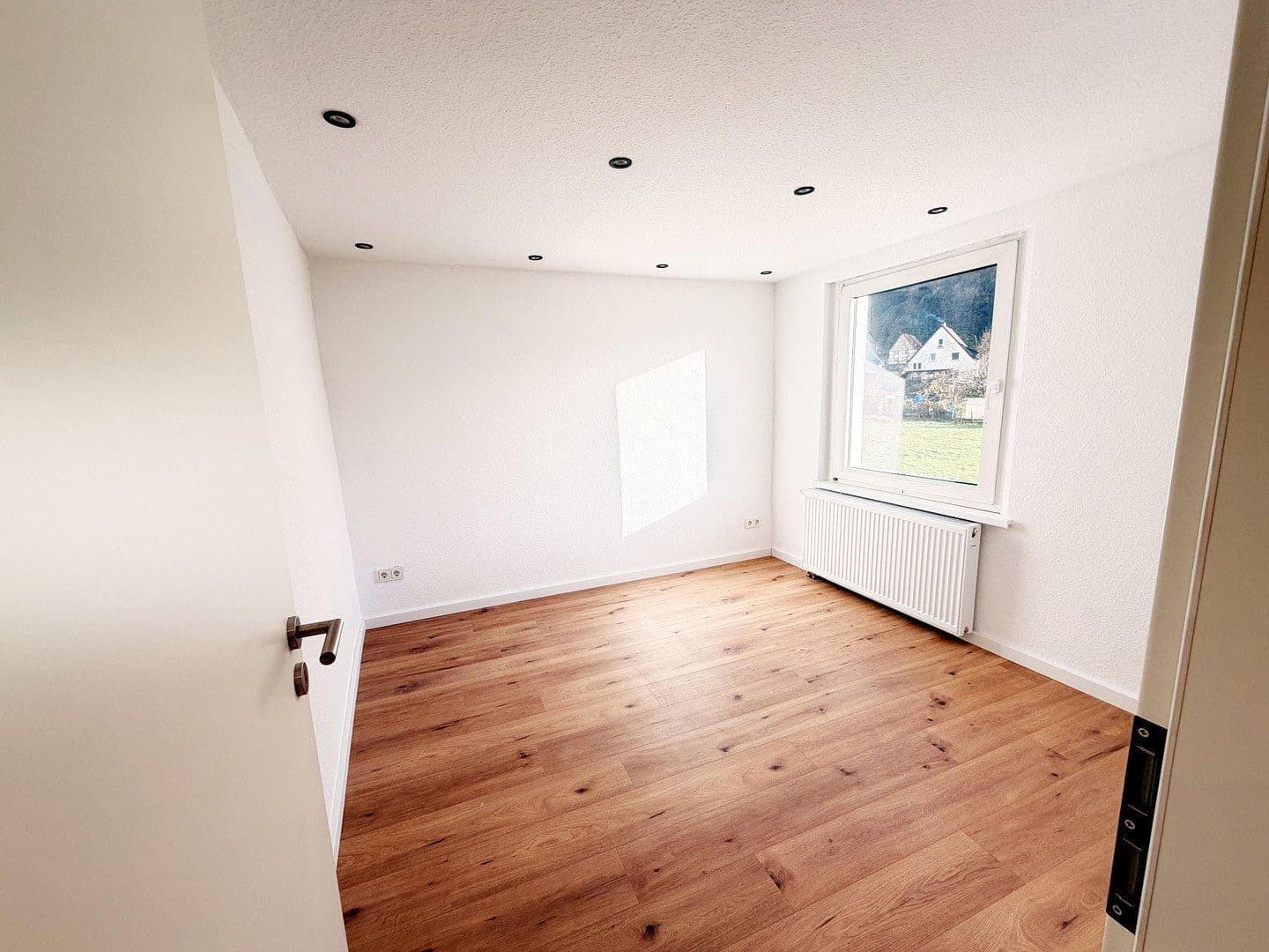 Prodej domu 167 m², pozemek 253 m², Adenauer Straße 23, Altenbeken, Severní Porýní-Vestfálsko Prodej domu 167 m², pozemek 253 m², Adenauer Straße 23, Altenbeken, Severní Porýní-Vestfálsko