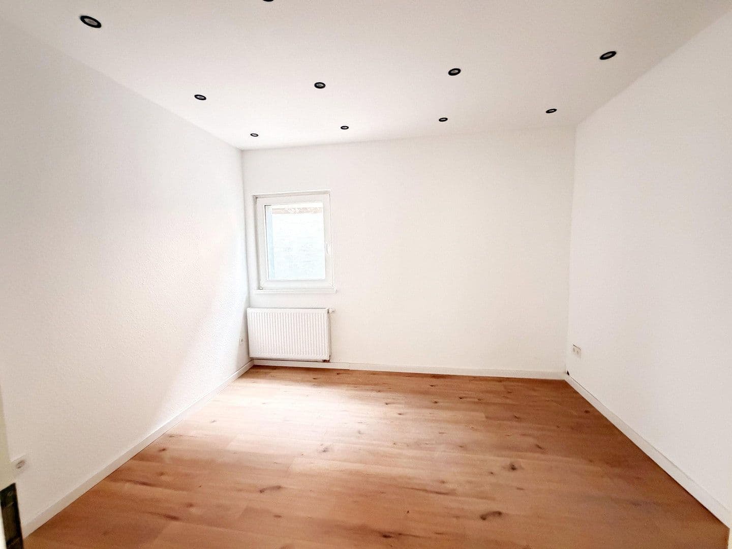 Prodej domu 167 m², pozemek 253 m², Adenauer Straße 23, Altenbeken, Severní Porýní-Vestfálsko Prodej domu 167 m², pozemek 253 m², Adenauer Straße 23, Altenbeken, Severní Porýní-Vestfálsko