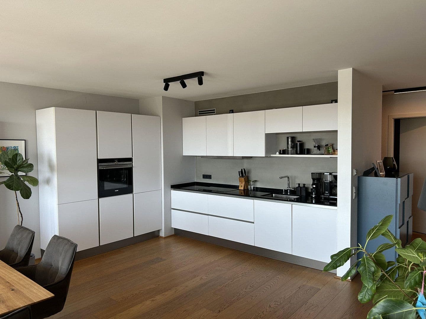 Prodej bytu 4+1 134 m², Europa-Allee 165, Frankfurt/Main, Hessen Prodej bytu 4+1 134 m², Europa-Allee 165, Frankfurt/Main, Hessen