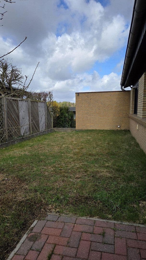 Prodej domu 100 m², pozemek 600 m², Buxtehude, Dolní Sasko Prodej domu 100 m², pozemek 600 m², Buxtehude, Dolní Sasko