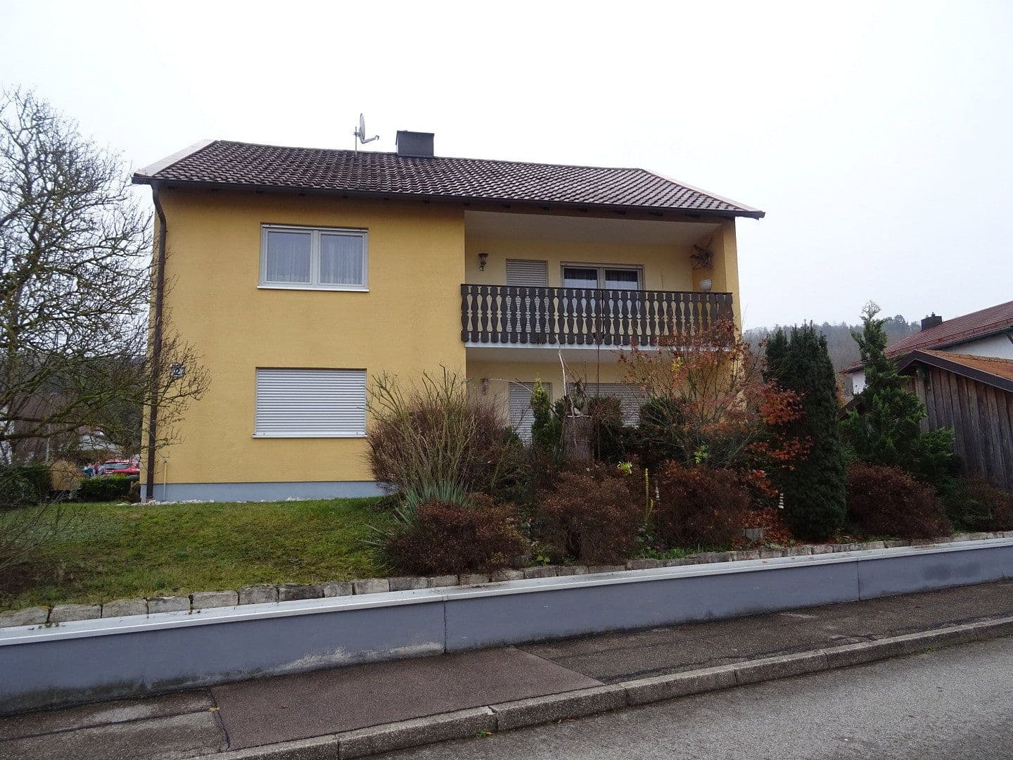 Pronájem domu 165 m², pozemek 596 m², Tannenstraße 2, Berching, Bavorsko Pronájem domu 165 m², pozemek 596 m², Tannenstraße 2, Berching, Bavorsko