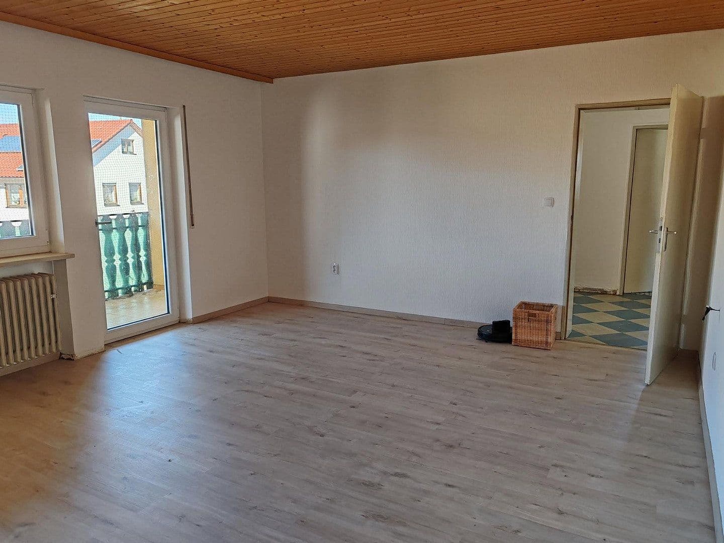 Pronájem domu 165 m², pozemek 596 m², Tannenstraße 2, Berching, Bavorsko Pronájem domu 165 m², pozemek 596 m², Tannenstraße 2, Berching, Bavorsko