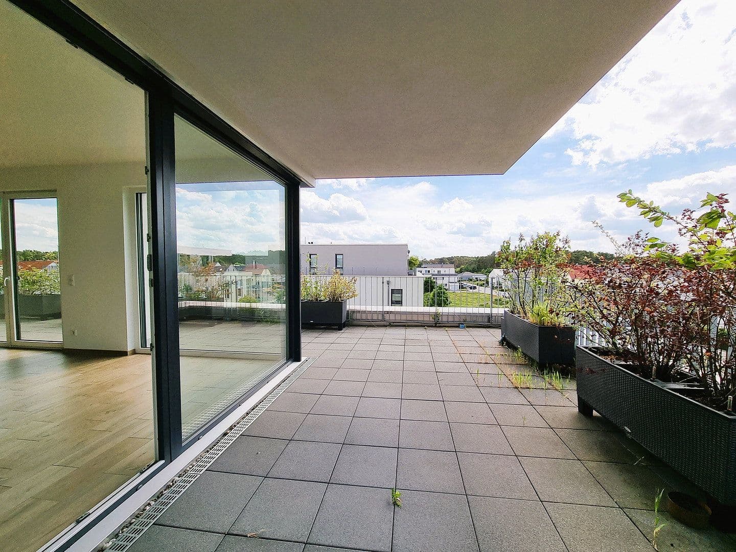 Pronájem bytu 3+1 130 m², Möhrendorf, Bavorsko Pronájem bytu 3+1 130 m², Möhrendorf, Bavorsko
