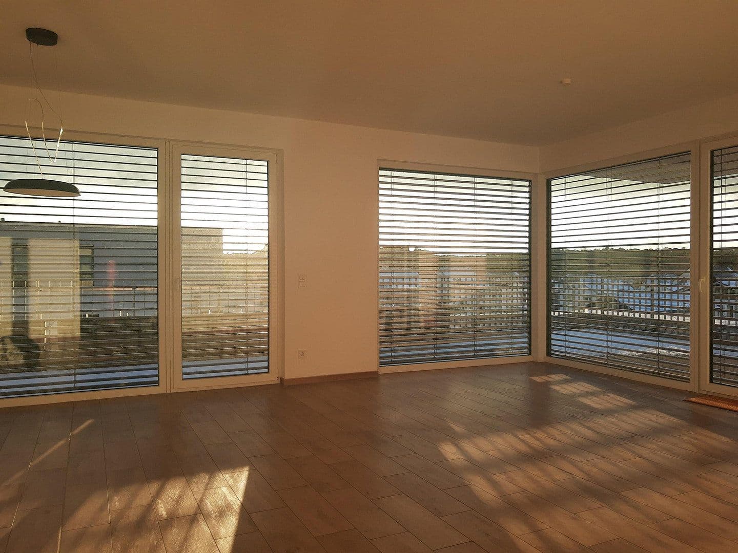 Pronájem bytu 3+1 130 m², Möhrendorf, Bavorsko Pronájem bytu 3+1 130 m², Möhrendorf, Bavorsko