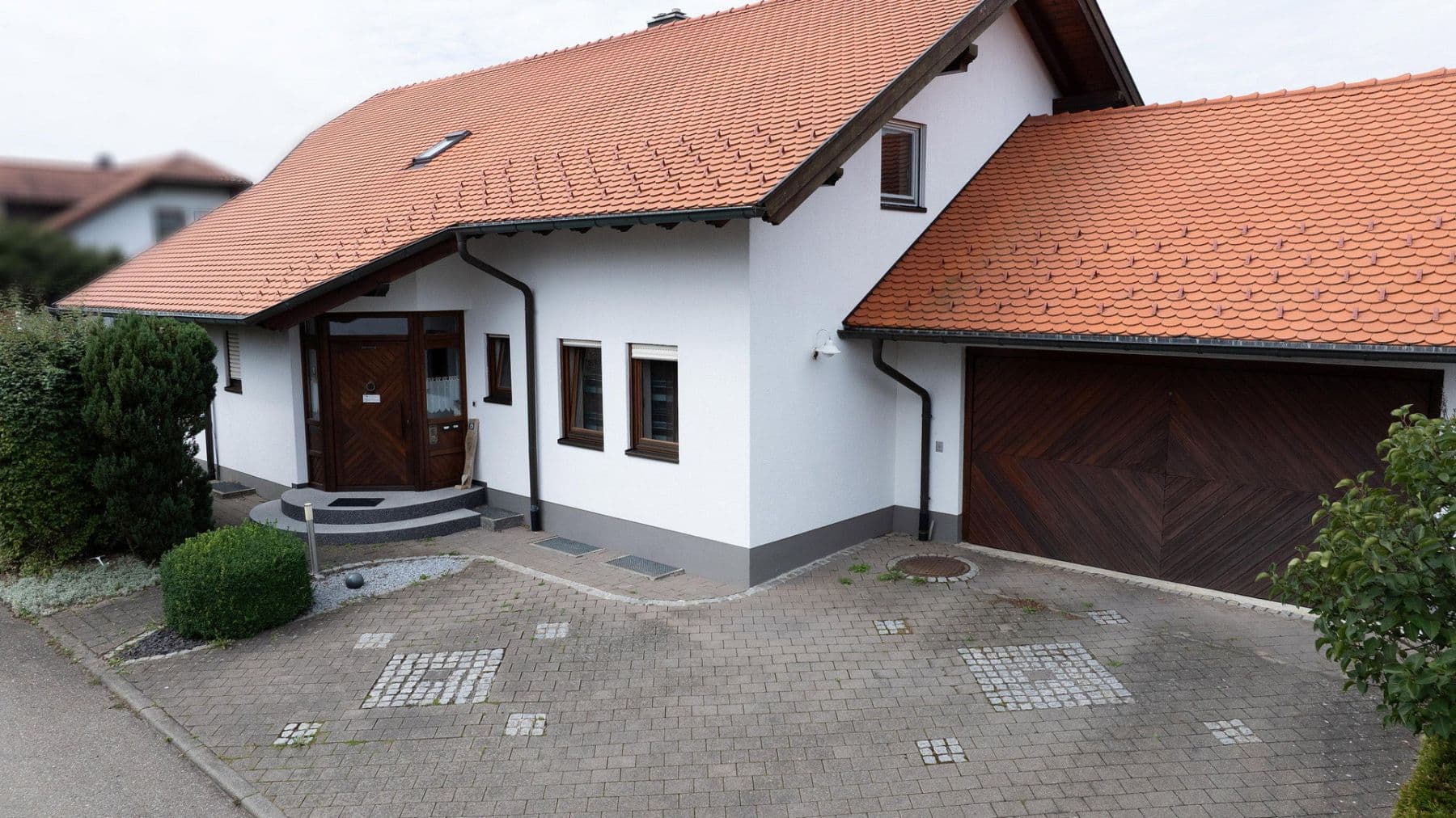 Prodej domu 180 m², pozemek 679 m², Laichingen, Bádensko-Württembersko Prodej domu 180 m², pozemek 679 m², Laichingen, Bádensko-Württembersko