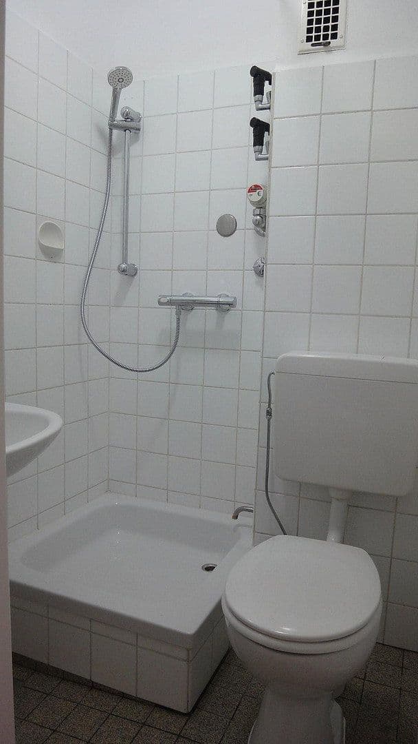 Prodej bytu 1+1 24 m², Holzbachstr. 18, Germering, Bavorsko Prodej bytu 1+1 24 m², Holzbachstr. 18, Germering, Bavorsko