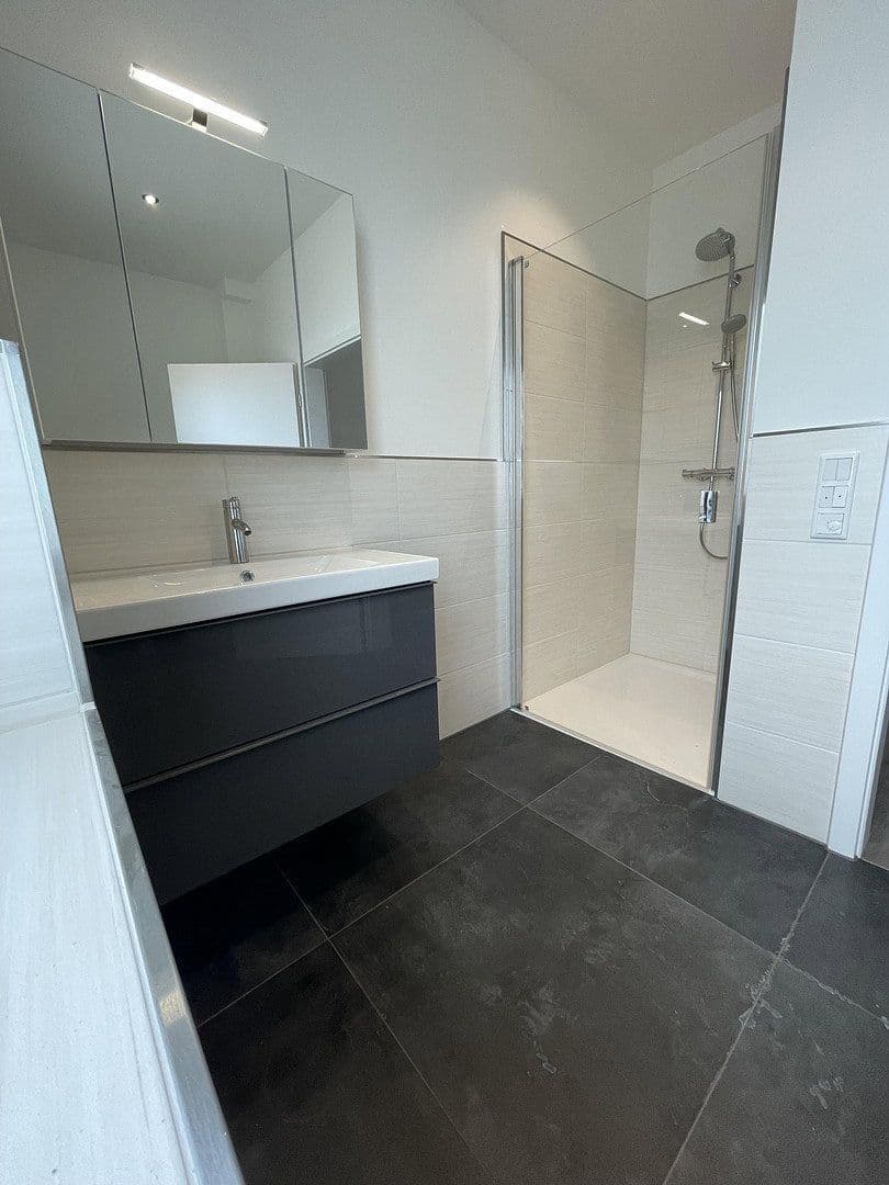 Pronájem bytu 3+1 82 m², Uphuser Heerstr. 92, Achim, Dolní Sasko Pronájem bytu 3+1 82 m², Uphuser Heerstr. 92, Achim, Dolní Sasko