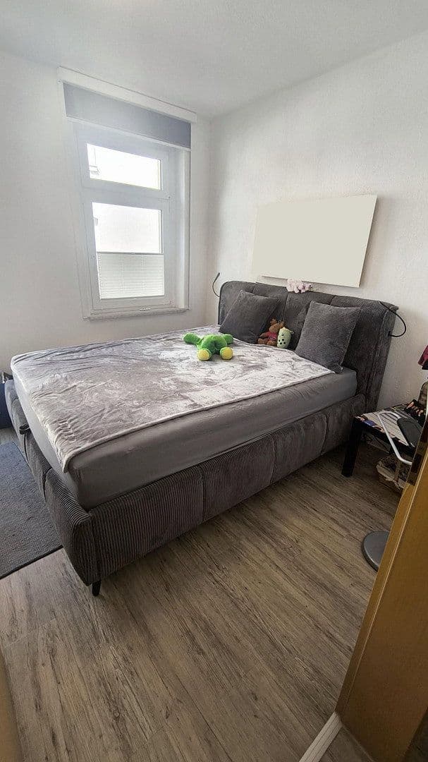 Pronájem bytu 2+1 65 m², Erna-Scholz-Str. 6, Heidenau, Sasko Pronájem bytu 2+1 65 m², Erna-Scholz-Str. 6, Heidenau, Sasko