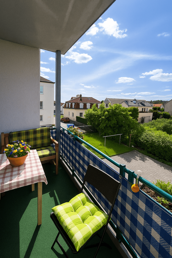 Pronájem bytu 2+1 65 m², Erna-Scholz-Str. 6, Heidenau, Sasko Pronájem bytu 2+1 65 m², Erna-Scholz-Str. 6, Heidenau, Sasko