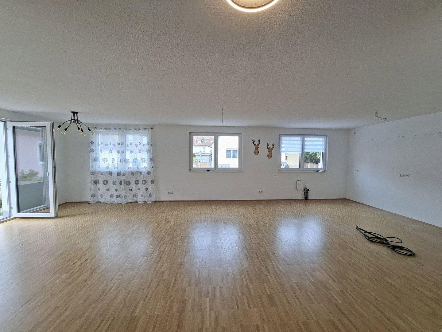 Pronájem domu 155 m², pozemek 16 m², Neureuter Hauptstraße 314, Karlsruhe, Bádensko-Württembersko Pronájem domu 155 m², pozemek 16 m², Neureuter Hauptstraße 314, Karlsruhe, Bádensko-Württembersko