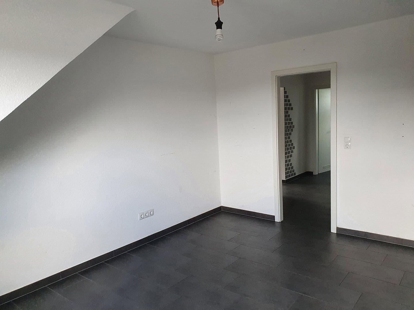 Pronájem bytu 2+1 66 m², Vettelschoß, Porýní-Falc Pronájem bytu 2+1 66 m², Vettelschoß, Porýní-Falc