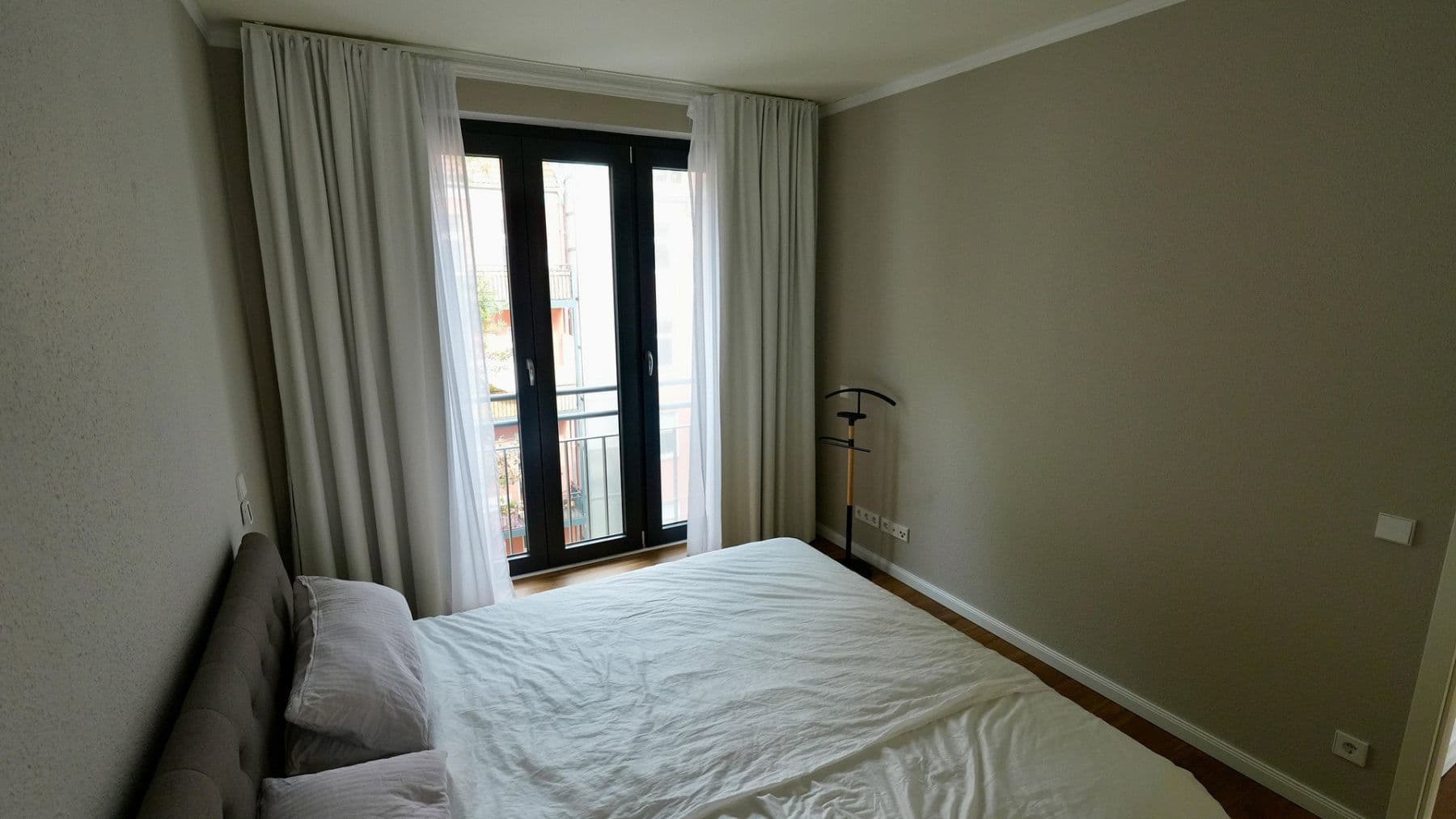Pronájem bytu 4+1 102 m², Sonntagstr 28, Berlin, Berlín Pronájem bytu 4+1 102 m², Sonntagstr 28, Berlin, Berlín